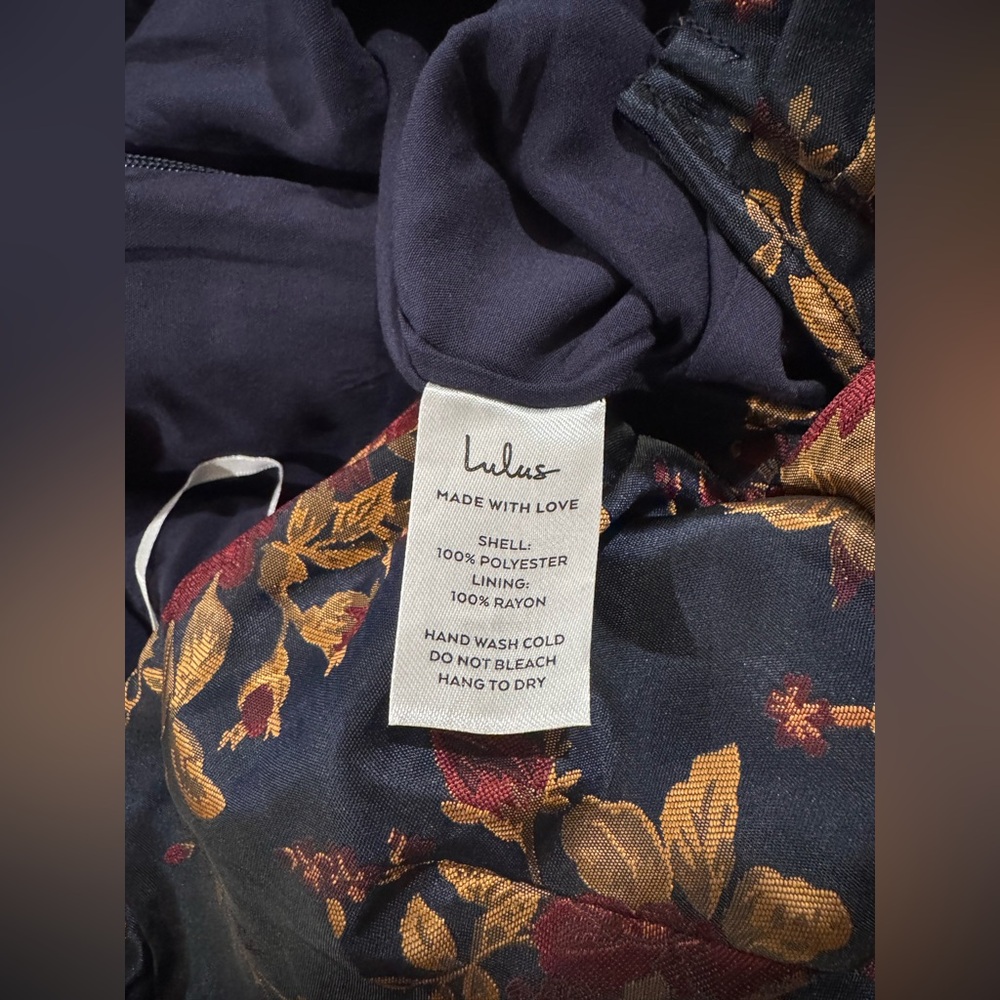 Lulus New Glam Midnight Blue Floral Jacquard Off-the-Shoulder Jumpsuit Sz S NEW - Picture 9 of 10